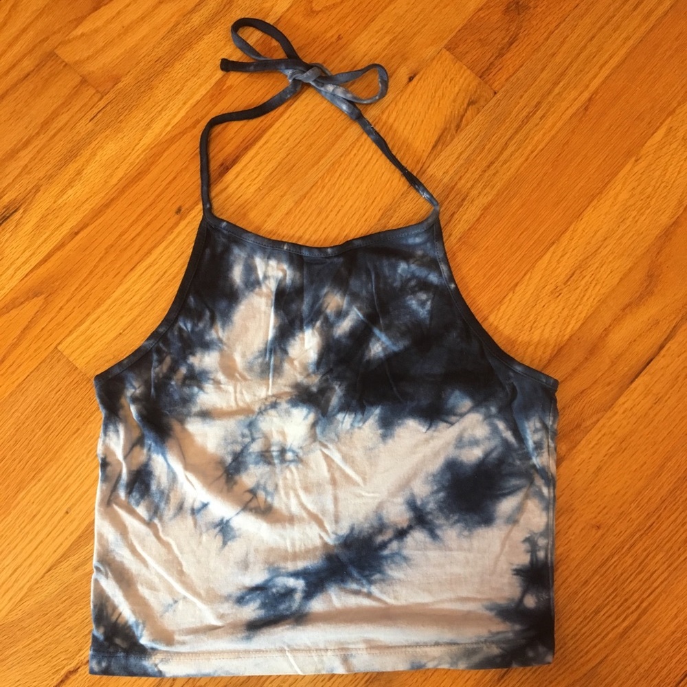 Brandy Melville crop tie halter top